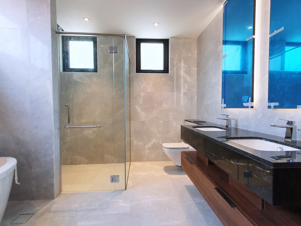 Modern 3.5 + Basement Storey Detached @ Charlton