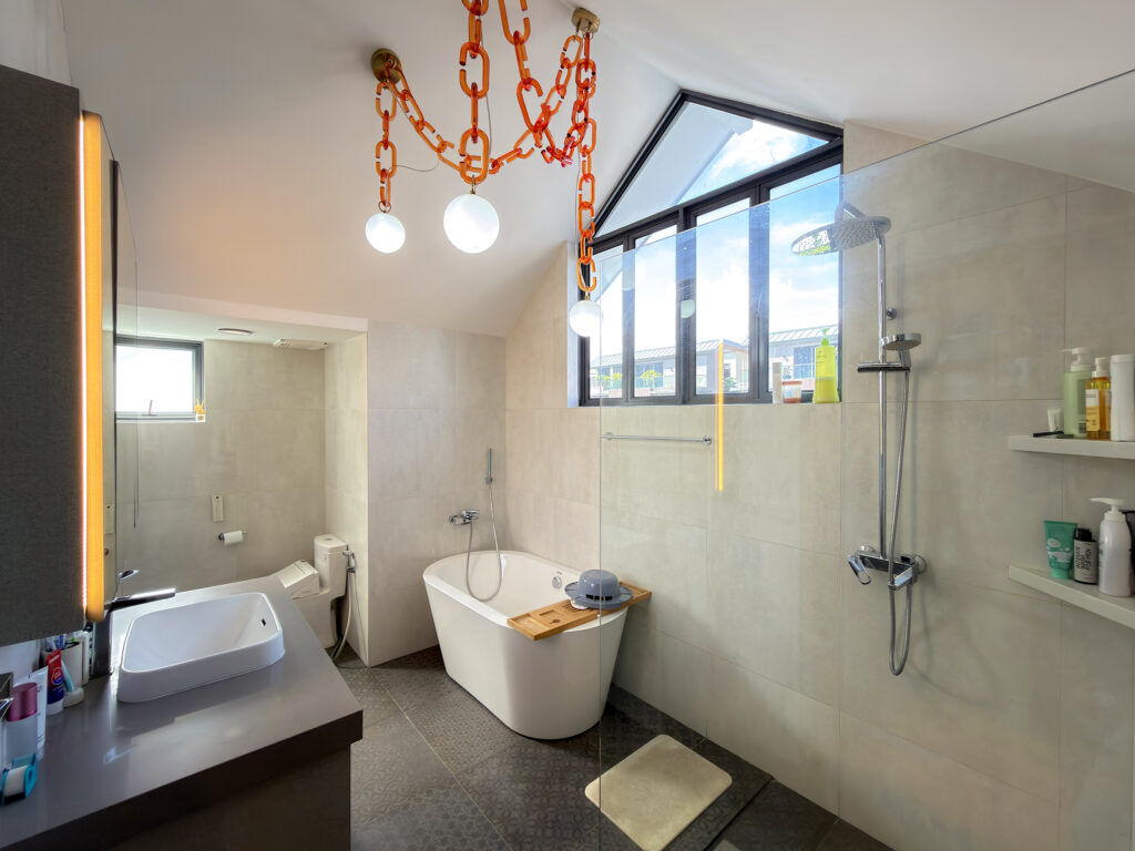 Semi-Detached @ Seletar Hills Estate
