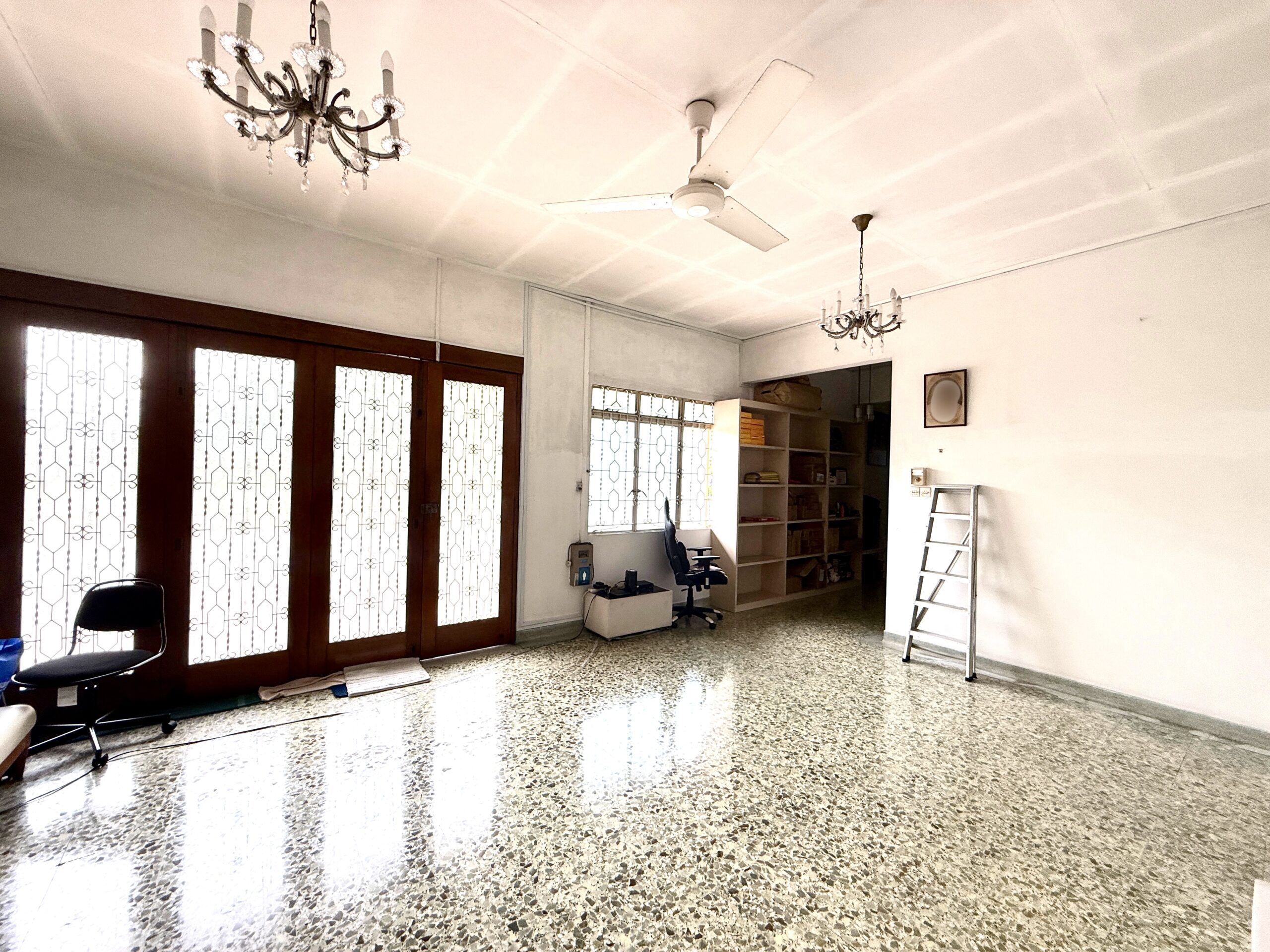 Original 2 Storey GCB @ Chancery Lane