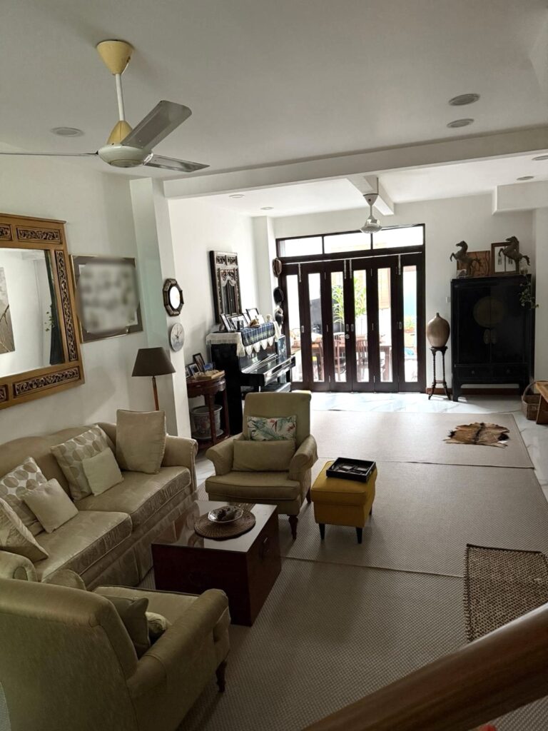 Charming 3+attic Storey Terrace @ Jalan Pintau