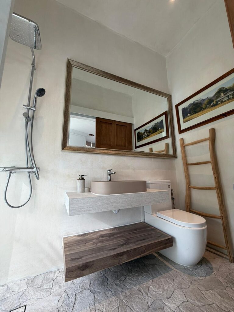 Renovated 3 Storey Semi-D French Colonial style @ Kovan Estate