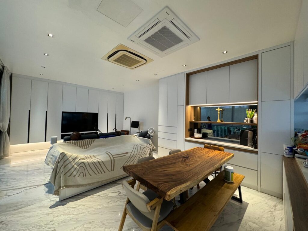 Renovated 2.5 Storey Cluster @ Toh Crescent