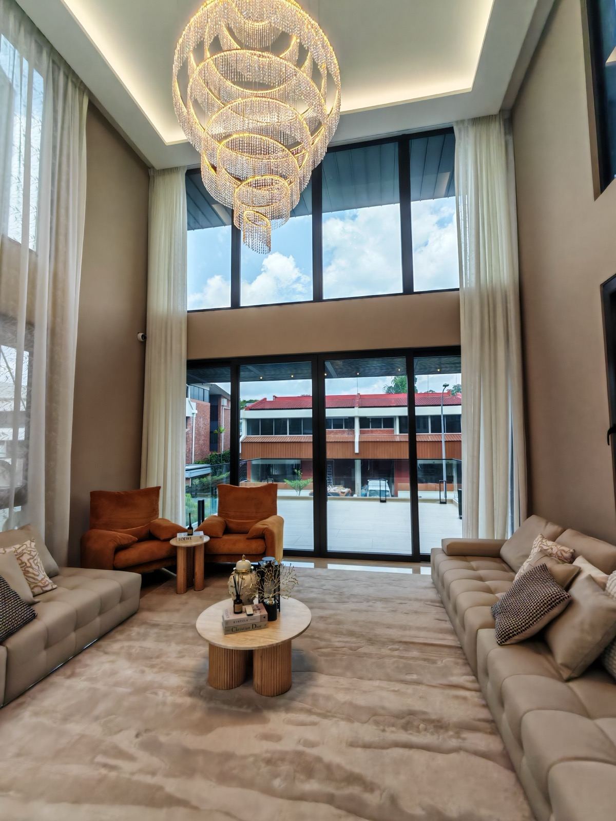 Double-volume living room of the brand new semi-detached house at Fernhill Road, Orchard