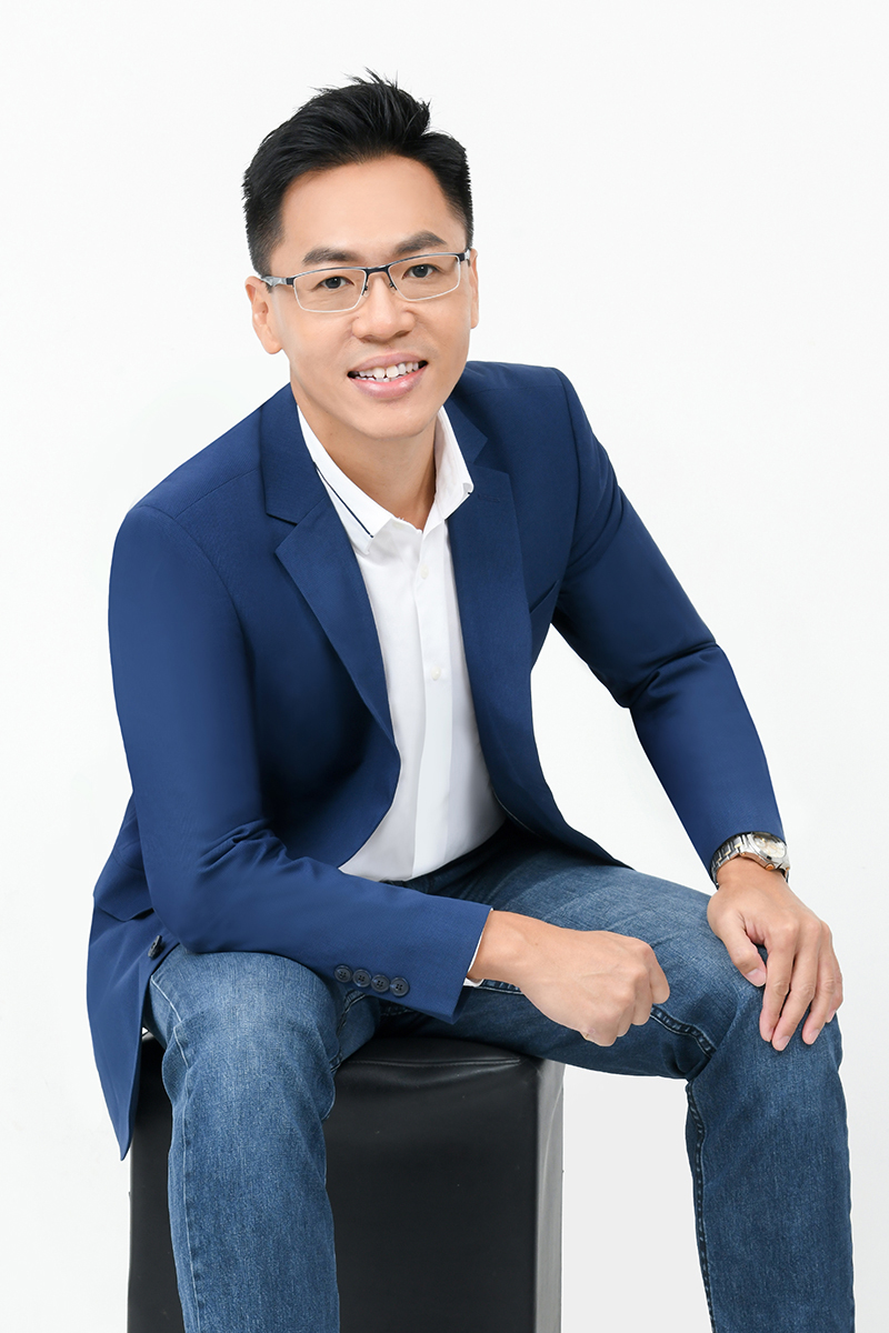 Eminence Landed agent Denson Kwek