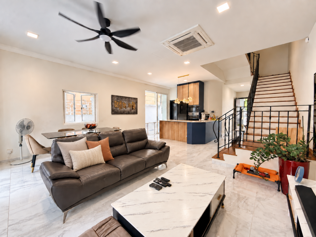 Reno 3 Storey Corner-Terrace @ Woodgrove