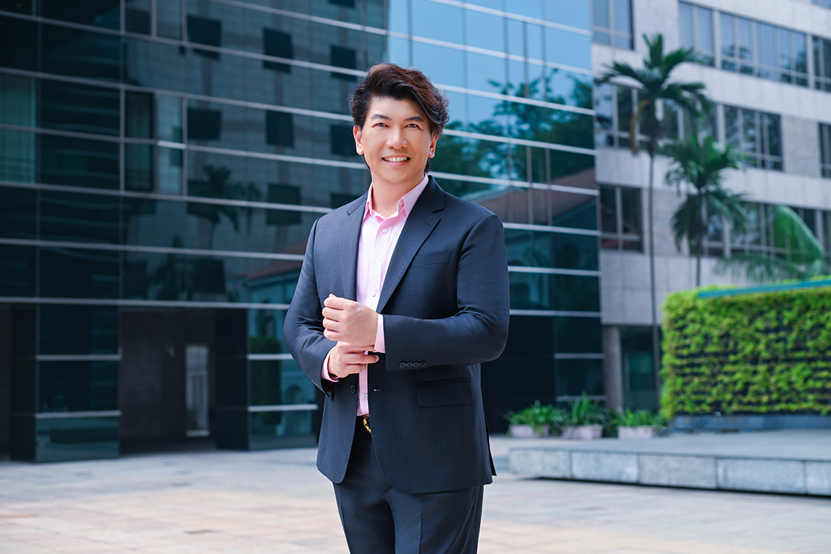 Eminence Landed agent Wayne Lim